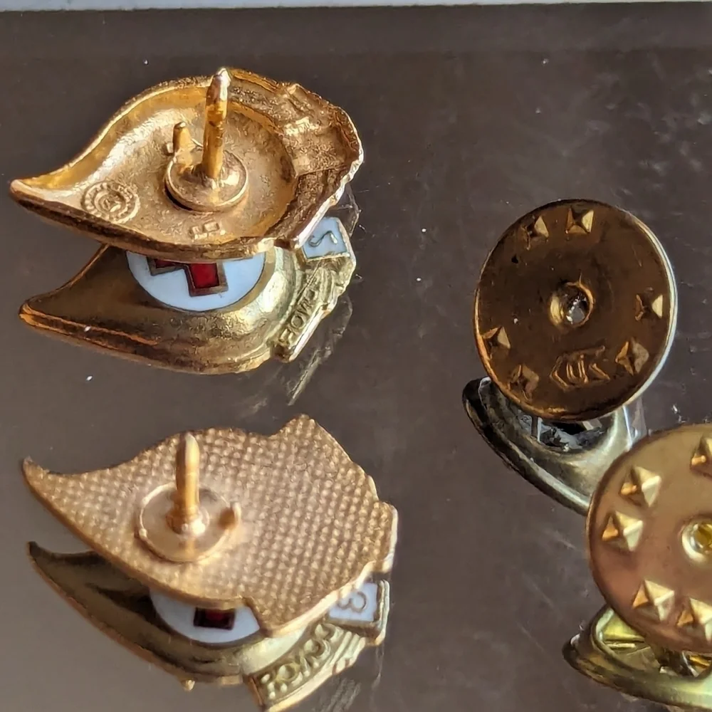 Red Cross Blood Donor 2, 3, gallon gold plated tack pin backs
